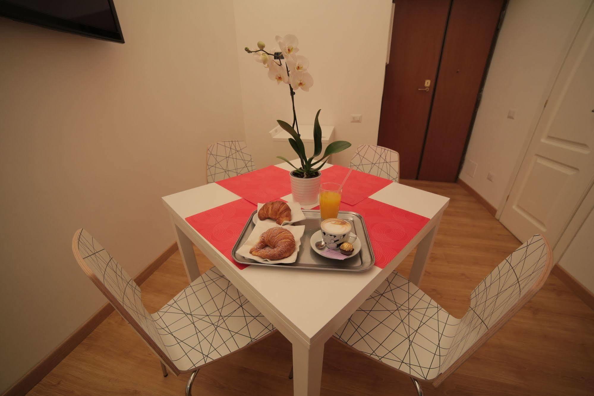 Bed and Breakfast Domus Horatio Roma Exterior foto